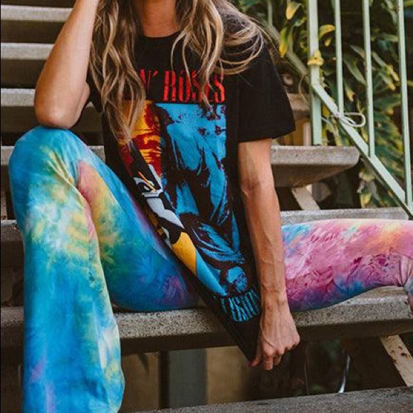 Guns N Roses Oversized Distressed Retro Wash Use Your Illusion Rock Band Tee - Picture 3 of 4